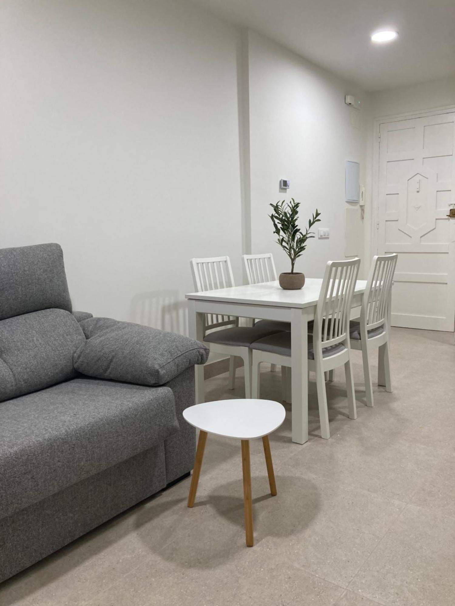 Mon Art Apartment Logrono Luaran gambar